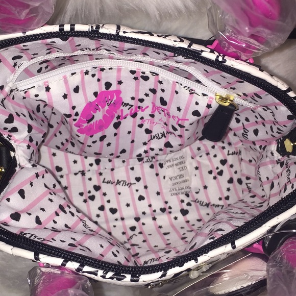 🎉LAST-1👜Luv Betsey Johnson Crossbody bag👜💞 - Picture 7 of 8